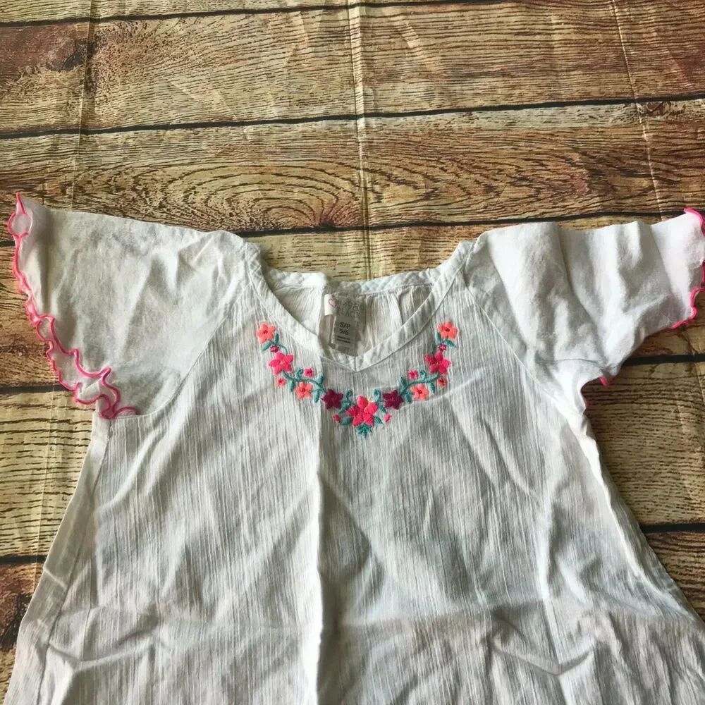 The Children’s Place Girl’s White Embroidered Floral Shirt Youth Size Small